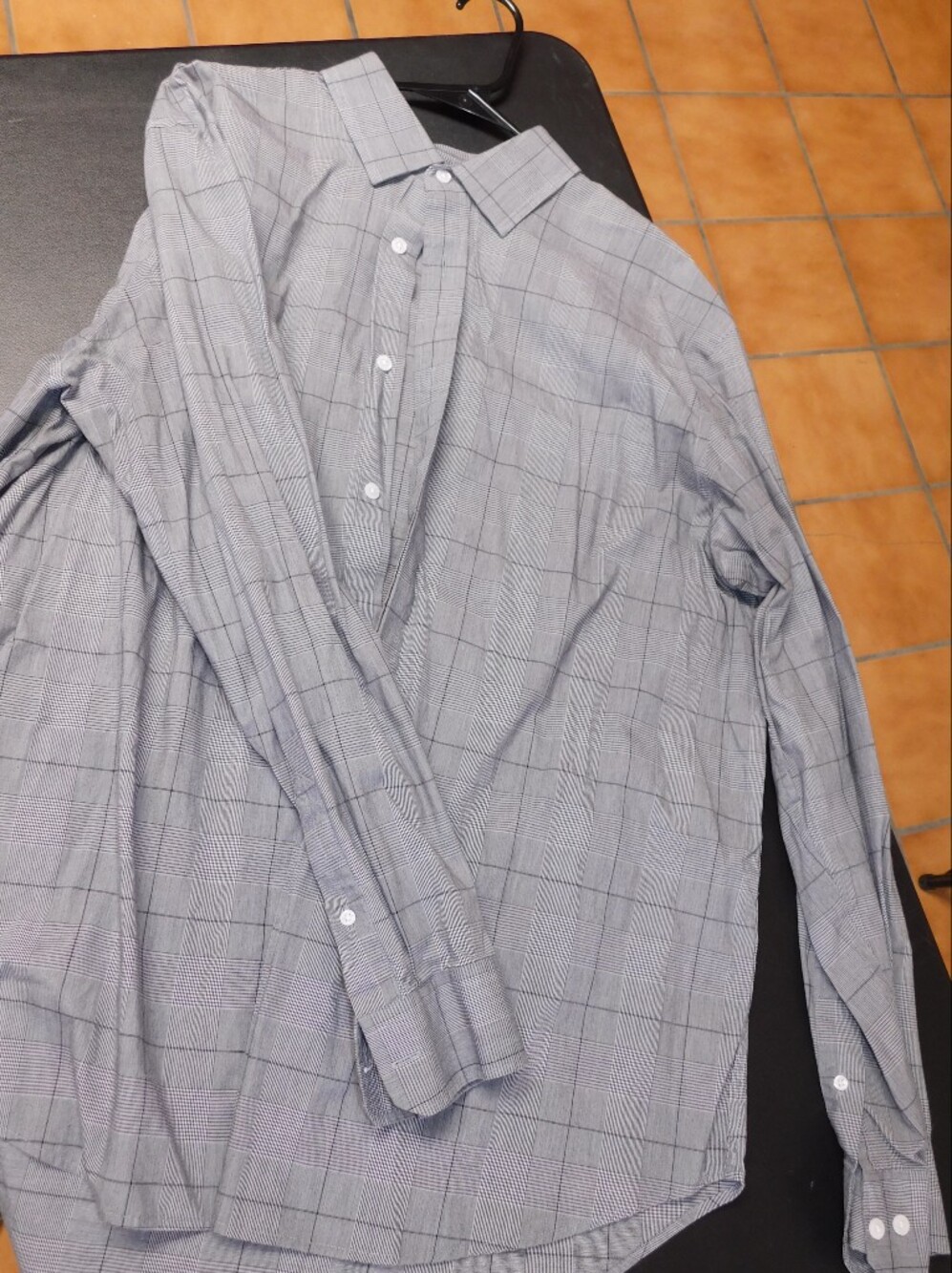 Old Navy Gray Plaid Long-Sleeve Button-Down Shirt